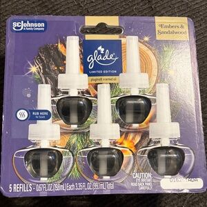 Glade Limited Edition PlugIns Scented Oil Refills - Black and White